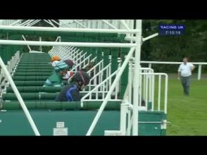 Video preview image for Sandown Park 19:10 - Download The Unibet Racing App Maiden Auction Stakes