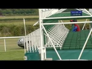 Video preview image for Newmarket 17:10 - Greenall's Gin Handicap