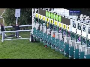 Video preview image for Sandown Park 20:50 - Download The Unibet Racing App Handicap