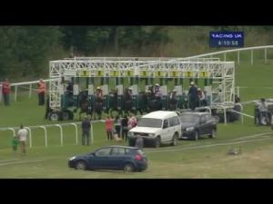 Video preview image for Pontefract 16:10 - Chaplins Club Handicap