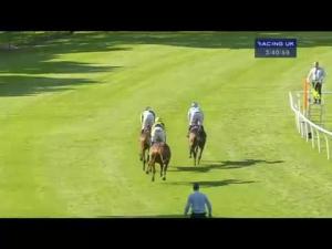 Video preview image for Perth 15:40 - Isle Of Skye 8yo Scotch Blended Whisky Juvenile Hurdle