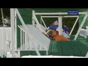 Video preview image for Pontefract 14:20 - Breeders Backing Racing EBF Strawberry Hill Maiden Stakes (Plus 10) (Div 1)