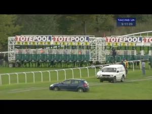 Video preview image for Pontefract 17:10 - Bet Totetrifecta Handicap (Div 1)