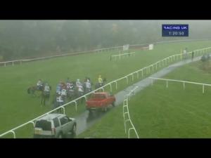 Video preview image for Exeter 13:20 - Bathwick Tyres Bideford 'National Hunt' Novices' Hurdle