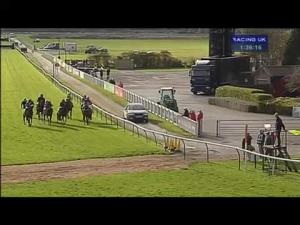 Video preview image for Warwick 13:35 - 10 Free At 32red.com Conditional Jockeys' Handicap Chase