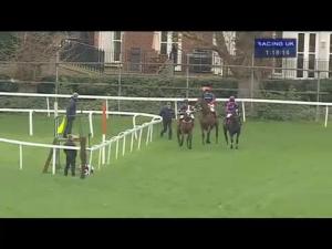 Video preview image for Sandown Park 13:15 - Free Bet At 188Bet Beginners' Chase