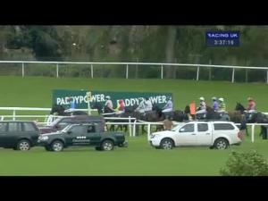 Video preview image for Cheltenham 15:35 - Martin & Co Jewellers Intermediate Handicap Hurdle