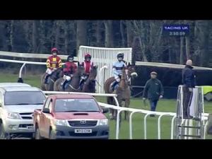 Video preview image for Exeter 15:50 - Premier League Betting At 188Bet 'Junior' Standard Open NH Flat Race