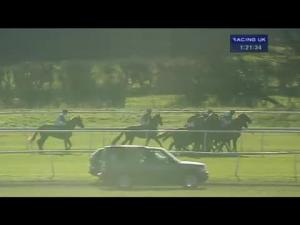 Video preview image for Huntingdon 13:20 - 32Red Casino Conditional Jockeys' Handicap Hurdle