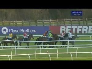 Video preview image for Huntingdon 15:50 - 10 Free At 32red.com Mares' Maiden Hurdle
