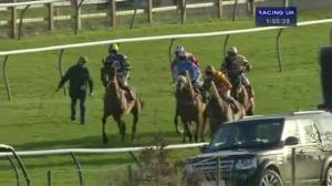 Video preview image for Warwick 13:50 - Betfred Mobile Hampton Novices' Chase (Listed)