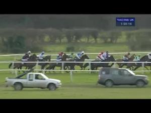 Video preview image for Huntingdon 13:55 - 32red.com Handicap Hurdle