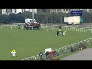 Video preview image for Kempton Park 16:55 - racinguk.com/anywhere Maiden Open NH Flat Race (Div 2)