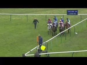 Video preview image for Warwick 14:05 - olbg.com Mares' Hurdle (Listed)