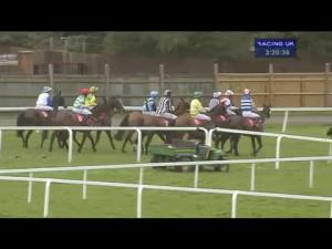 Video preview image for Sandown Park 15:20 - Royal Artillery Gold Cup (Military Amateur Riders' Chase)