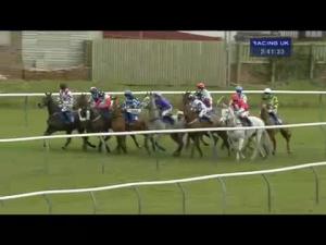 Video preview image for Ayr 14:40 - Dawn Homes Assisted Move Handicap Hurdle