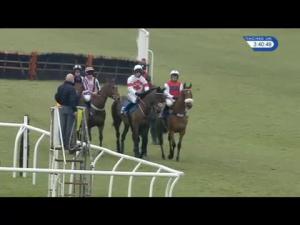 Video preview image for Exeter 15:40 - Watch Racing UK HD From Today Novices' Hurdle