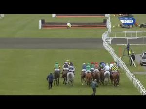 Video preview image for Kempton Park 17:00 - Watch Racing UK Today Just 10 Handicap Chase