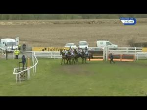 Video preview image for Ludlow 15:40 - Ludlow Food Centre Mares' Handicap Hurdle