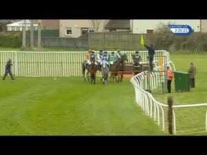 Video preview image for Kelso 14:20 - Isle Of Skye Blended Scotch Whisky Handicap Hurdle