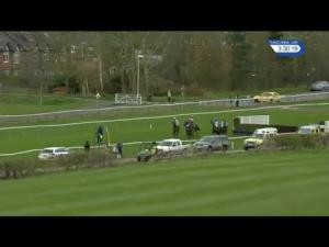 Video preview image for Warwick 15:30 - Apollobet Cashback If You Finish 2nd Handicap Chase