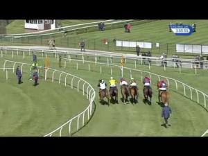 Video preview image for Bangor-On-Dee 15:55 - Wrexham Lager Handicap Chase