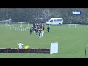 Video preview image for Huntingdon 19:10 - racinguk.com Handicap Hurdle