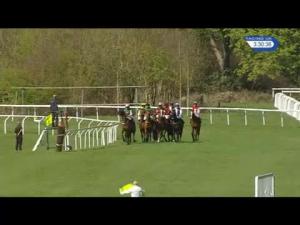 Video preview image for Kempton Park 15:30 - Building Innovation Tapered Chase Mares' Novices' Hurdle
