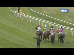 Video preview image for Perth 16:45 - Saltire Stables Conditional Jockeys' Handicap Hurdle
