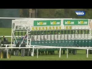 Video preview image for Sandown Park 17:05 - Bet365 Handicap