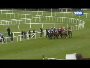 Video preview image for Sandown Park 14:20 - Bet365 Juvenile Handicap Hurdle