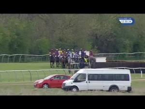 Video preview image for Warwick 12:30 - David Dennis Racing Novices' Hurdle