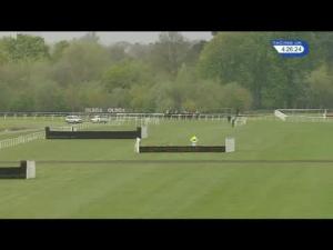 Video preview image for Kempton Park 16:25 - Watch Racing UK Today Handicap Hurdle (Div 1)
