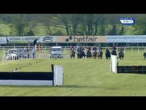 Video preview image for Wincanton 18:50 - Apollobet Fair Play Money Back Handicap Chase