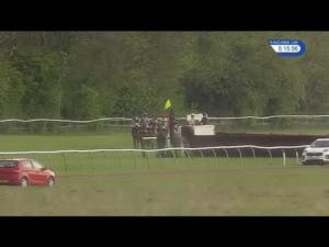 Video preview image for Warwick 17:15 - Listers Audi Quattro Novices' Hurdle