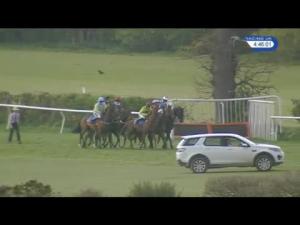 Video preview image for Ludlow 16:45 - Ludlow Bridge Club Novices' Hurdle