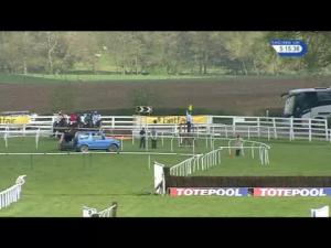 Video preview image for Ludlow 17:15 - 2  Antique Fairs 'Newcomers' Standard Open NH Flat Race
