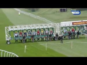 Video preview image for Salisbury 15:00 - Smith & Williamson Maiden Fillies' Stakes (Div 1)