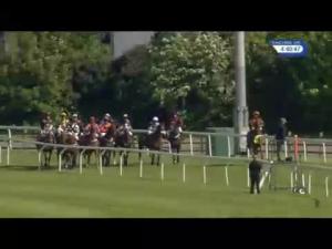 Video preview image for Kempton Park 16:40 - Apollobet Bet Through The App Handicap Hurdle