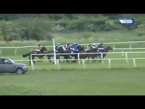 Video preview image for Huntingdon 19:30 - Book Online At whittleburyhall.co.uk Handicap Hurdle