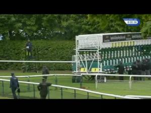 Video preview image for Haydock Park 20:00 - Apollobet Home Of Cashback Offers Handicap
