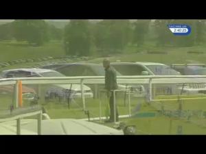 Video preview image for Perth 14:40 - Range Rover Evoque Convertible Handicap Chase