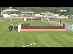 Video preview image for Perth 16:20 - Pentland Land Rover Perth Gold Cup Handicap Chase