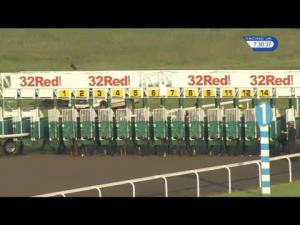 Video preview image for Kempton Park 19:30 - 32Red On The App Store Handicap (London Middle Distance Series Qualifier)