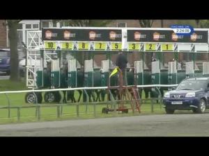 Video preview image for Redcar 14:20 - Euro 2016 Betting At 188Bet Maiden Stakes