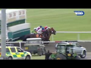 Video preview image for Kempton Park 18:50 - 32Red Handicap (London Mile Series Qualifier)