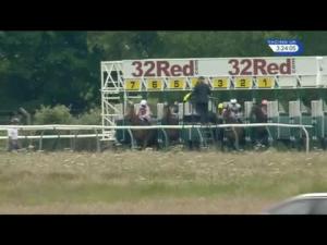 Video preview image for Nottingham 15:20 - 32Red On The App Store Maiden Stakes