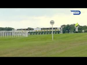 Video preview image for Newmarket 16:25 - Lloyds Commercial Banking Supporting The Aht Fillies' Handicap