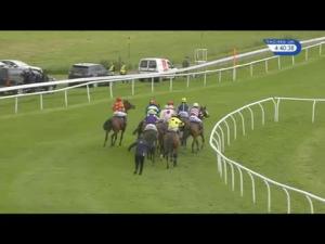 Video preview image for Perth 16:40 - Scone Palace 50th Anniversary Conditional Jockeys' Handicap Hurdle
