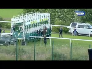 Video preview image for Hamilton Park 20:15 - Hamilton Advertiser Handicap